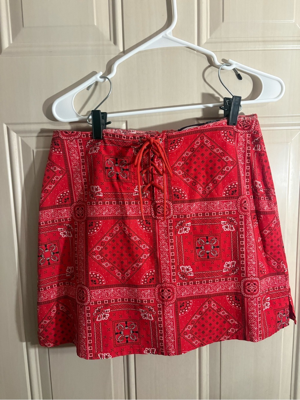 Zoey Beth Y2K red Paisley Bandana Skort MEDIUM Women’s 2000s Bratz